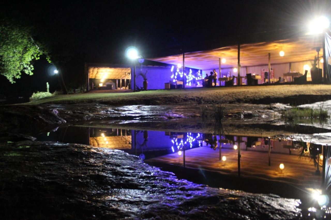 Lions Rock Rapids - Luxury Tented Camp Hazyview Buitenkant foto