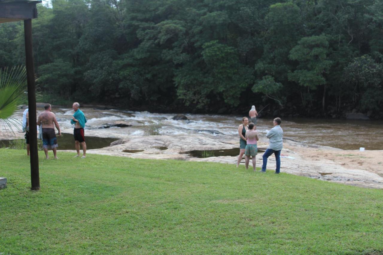 Lions Rock Rapids - Luxury Tented Camp Hazyview Buitenkant foto